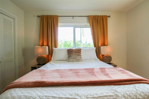 Villa ou maison à louer à Sarasota, Floride: 4 chambres, 190.82 m2 № 226260 - photo 29