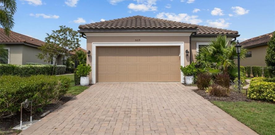 Villa ou maison à Bradenton, Floride 3 chambres, 177.63 m2 № 2229787