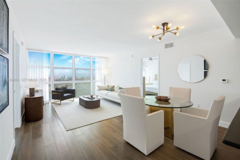 Condo in Miami, Florida, 2 bedrooms  № 2183389