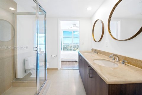 Condo in Miami, Florida, 2 bedrooms № 2183389 - photo 19