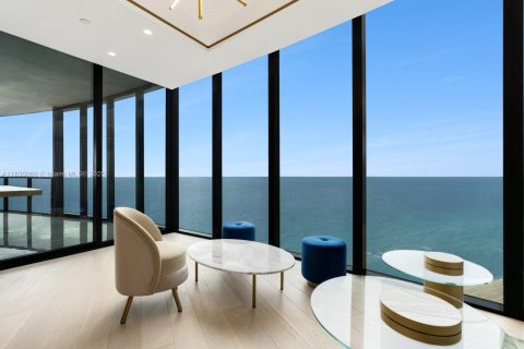 Condo in Sunny Isles Beach, Florida, 4 bedrooms  № 2016827 - photo 13