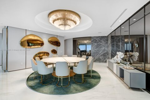 Condo in Sunny Isles Beach, Florida, 4 bedrooms  № 2016827 - photo 2