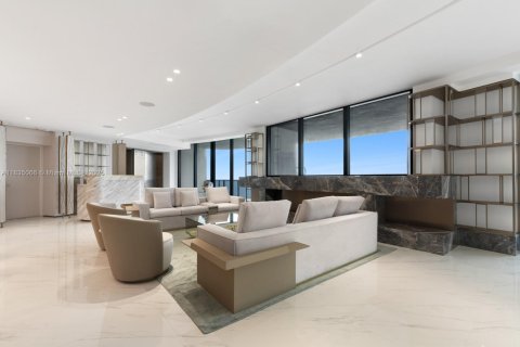 Condo in Sunny Isles Beach, Florida, 4 bedrooms  № 2016827 - photo 5