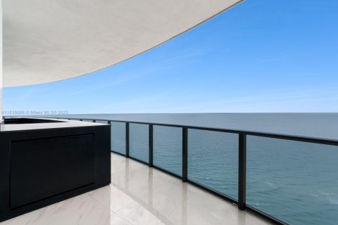 Condo in Sunny Isles Beach, Florida, 4 bedrooms  № 2016827 - photo 28