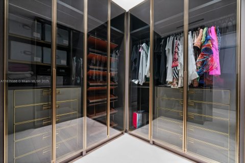 Condo in Sunny Isles Beach, Florida, 4 bedrooms  № 2016827 - photo 15