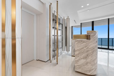 Condo in Sunny Isles Beach, Florida, 4 bedrooms  № 2016827 - photo 3