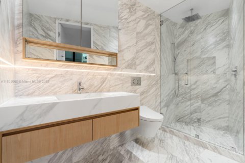 Condo in Sunny Isles Beach, Florida, 4 bedrooms  № 2016827 - photo 22