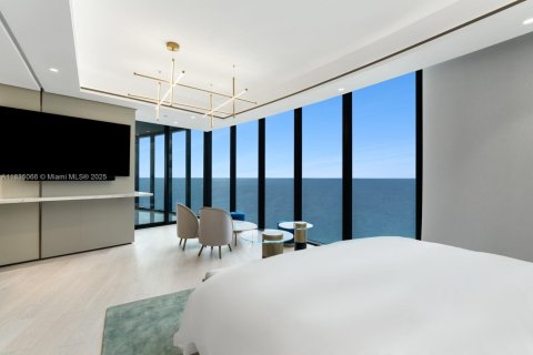 Condo in Sunny Isles Beach, Florida, 4 bedrooms  № 2016827 - photo 14