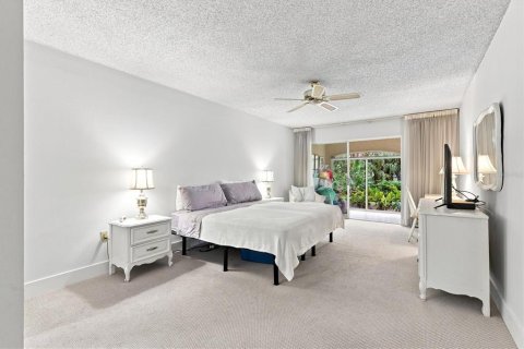 Villa ou maison à vendre à Sarasota, Floride: 3 chambres, 176.51 m2 № 2325240 - photo 16