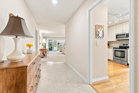 Villa ou maison à vendre à Sarasota, Floride: 3 chambres, 176.51 m2 № 2325240 - photo 5