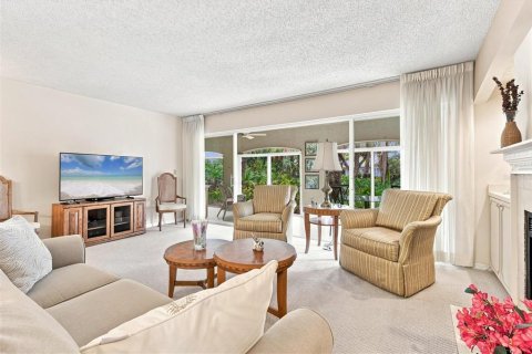 Villa ou maison à vendre à Sarasota, Floride: 3 chambres, 176.51 m2 № 2325240 - photo 12