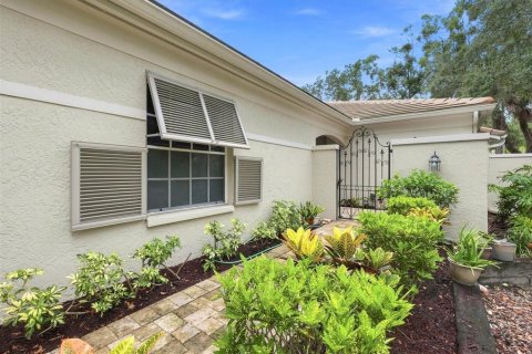Villa ou maison à vendre à Sarasota, Floride: 3 chambres, 176.51 m2 № 2325240 - photo 3
