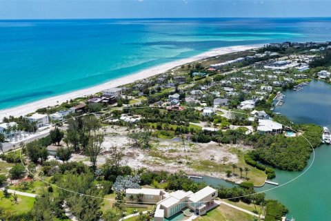 House in Longboat Key, Florida 2 bedrooms, 956.71 sq.m. № 2101204 - photo 12