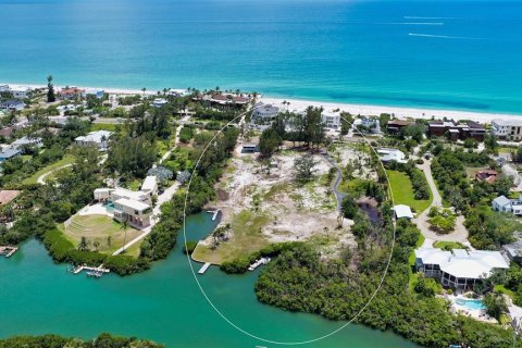 House in Longboat Key, Florida 2 bedrooms, 956.71 sq.m. № 2101204 - photo 10