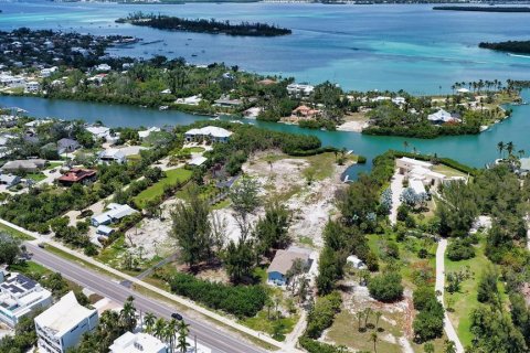 House in Longboat Key, Florida 2 bedrooms, 956.71 sq.m. № 2101204 - photo 3