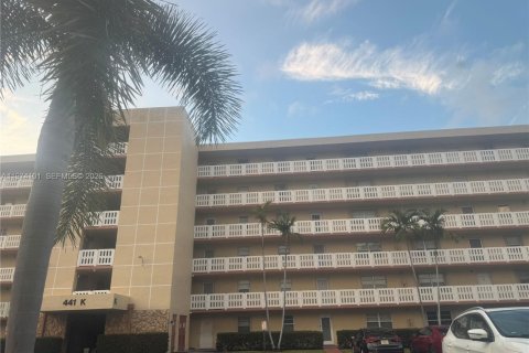 Condo in Dania Beach, Florida, 2 bedrooms  № 2042940