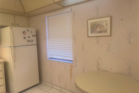 Снять в аренду кондоминиум в Дания-Бич, Флорида 2 спальни, 110.55м2, № 2042940 - фото 6