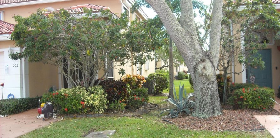 Condo in Boynton Beach, Florida, 3 bedrooms № 837648
