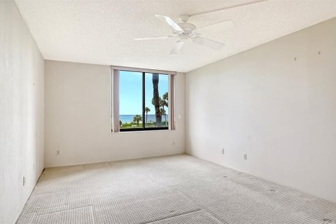 Condo in Longboat Key, Florida, 2 bedrooms № 2395844 - photo 28