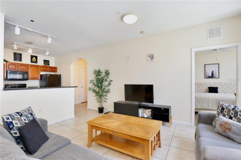 Condo in Kissimmee, Florida, 3 bedrooms  № 2236720 - photo 10