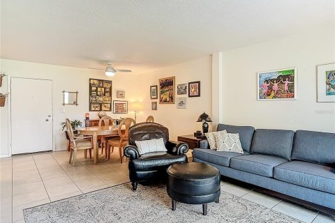 Condominio en venta en New Smyrna Beach, Florida, 2 dormitorios, 77.85 m2 № 2142296 - foto 17