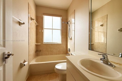 Adosado en alquiler en Homestead, Florida, 3 dormitorios, 155.98 m2 № 1939318 - foto 28