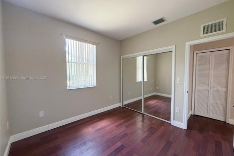 Adosado en alquiler en Homestead, Florida, 3 dormitorios, 155.98 m2 № 1939318 - foto 21