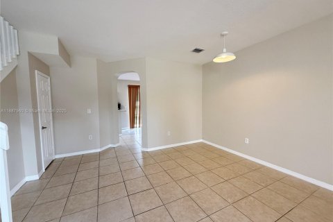 Adosado en alquiler en Homestead, Florida, 3 dormitorios, 155.98 m2 № 1939318 - foto 6