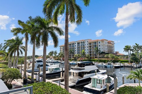 Condo in Jupiter, Florida, 3 bedrooms № 2394877 - photo 2