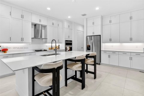 Casa en venta en Miramar, Florida, 4 dormitorios, 337.89 m2 № 2173222 - foto 9