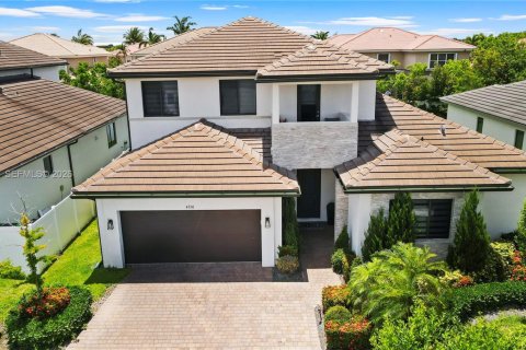 Casa en Miramar, Florida 4 dormitorios, 337.89 m2 № 2173222