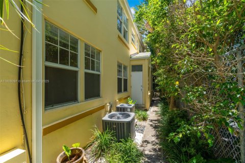 Condominio en venta en Miami Beach, Florida, 2 dormitorios, 70.61 m2 № 1806404 - foto 28