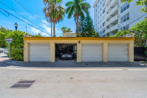 Condominio en venta en Miami Beach, Florida, 2 dormitorios, 70.61 m2 № 1806404 - foto 27