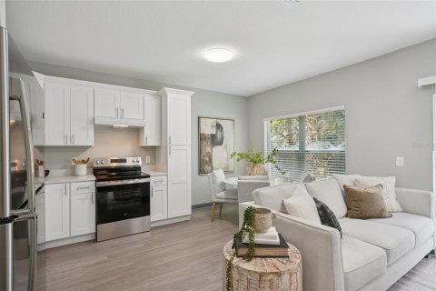 Villa ou maison à vendre à Tampa, Floride: 3 chambres, 113.99 m2 № 1829376 - photo 8