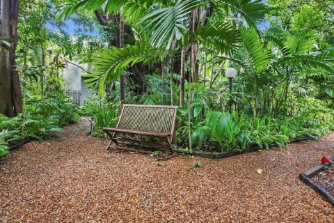 Touwnhouse à vendre à Miami, Floride: 2 chambres, 119.57 m2 № 2275795 - photo 3