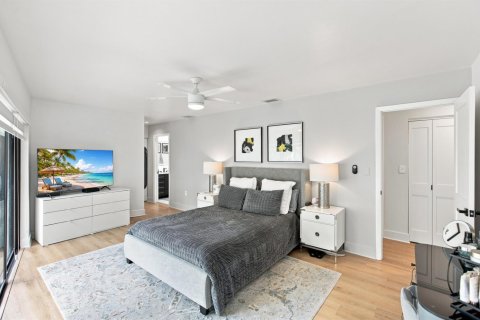 Touwnhouse à vendre à Miami, Floride: 2 chambres, 119.57 m2 № 2275795 - photo 24