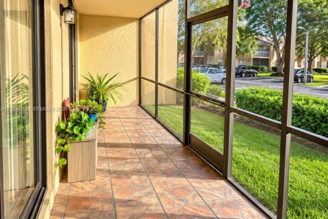 Copropriété à louer à Deerfield Beach, Floride: 2 chambres, 85.1 m2 № 2411303 - photo 14
