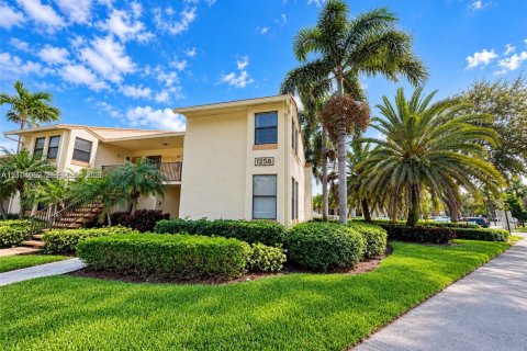 Copropriété à louer à Deerfield Beach, Floride: 2 chambres, 85.1 m2 № 2411303 - photo 2