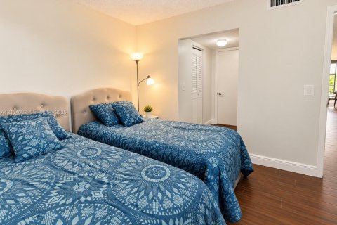 Copropriété à louer à Deerfield Beach, Floride: 2 chambres, 85.1 m2 № 2411303 - photo 12