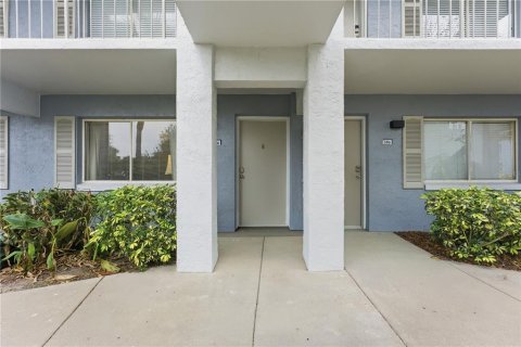 Condo in Altamonte Springs, Florida, 1 bedroom № 2298122