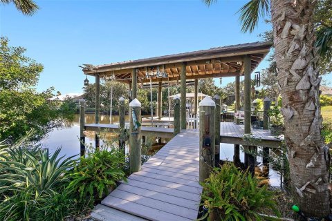 House in Flagler Beach, Florida 3 bedrooms, 232.63 sq.m. № 1551280 - photo 25
