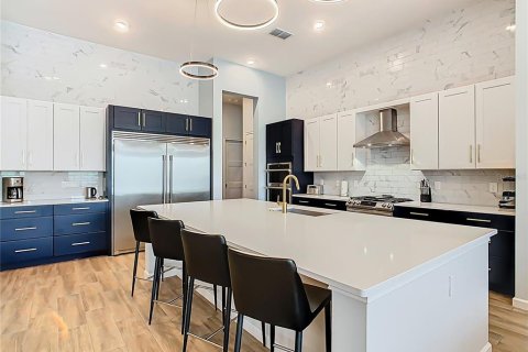 Casa en venta en Davenport, Florida, 11 dormitorios, 607.77 m2 № 1581040 - foto 16