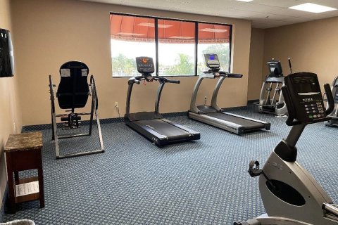 Condo in Pembroke Pines, Florida, 2 bedrooms  № 2081607 - photo 27
