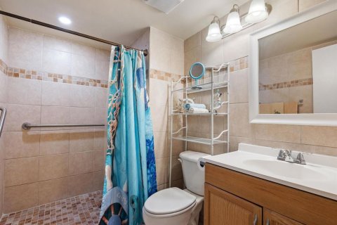 Condo in Pembroke Pines, Florida, 2 bedrooms  № 2081607 - photo 16