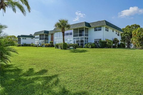 Condominio en venta en Vero Beach, Florida, 1 dormitorio, 64.57 m2 № 1869463 - foto 30