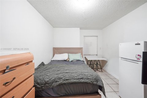 Купить виллу или дом в Майами-Гарденс, Флорида 3 спальни, 104.05м2, № 2068143 - фото 9