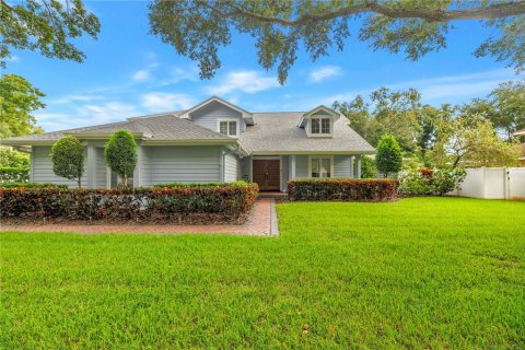 Casa en Seminole, Florida 4 dormitorios, 315.87 m2 № 2344586