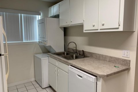 Copropriété à louer à Punta Gorda, Floride: 2 chambres, 100.06 m2 № 2097092 - photo 4