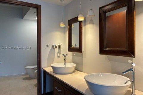 Copropriété à louer à Miami Beach, Floride: 1 chambre, 79.06 m2 № 2385008 - photo 10