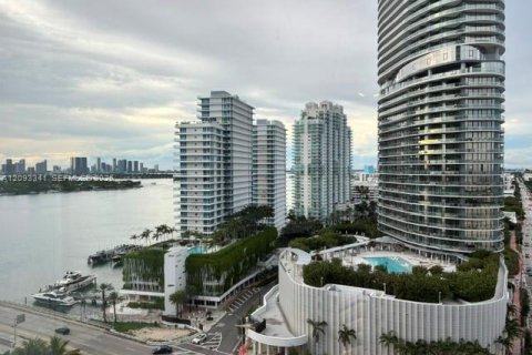 Condo à Miami Beach, Floride, 1 chambre  № 2385008